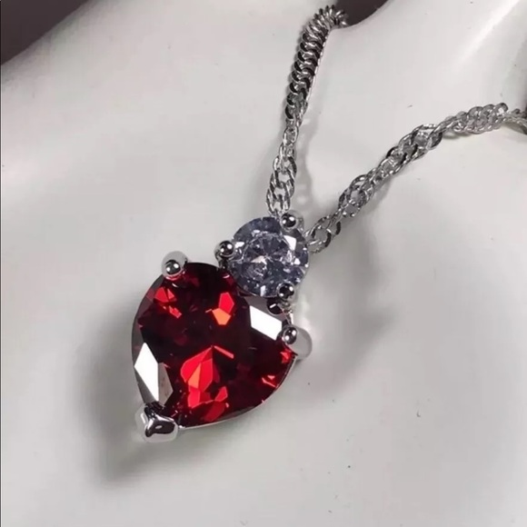 Red Heart Matching Pierced Earrings & Pendant Set - Picture 4 of 7